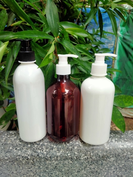 Chai đựng dầu gội - Nhựa Linh Phụng - Công Ty TNHH Sản Xuất Thương Mại Và Dịch Vụ Linh Phụng NV